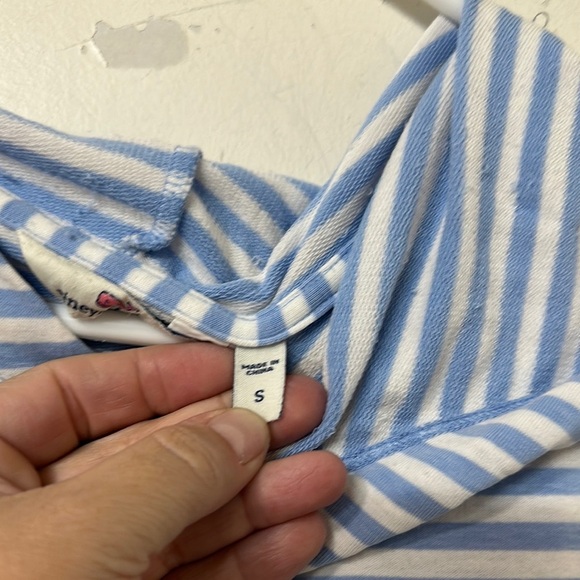 Vineyard Vines Light Blue and White Striped Hoodie - Picture 4 of 6